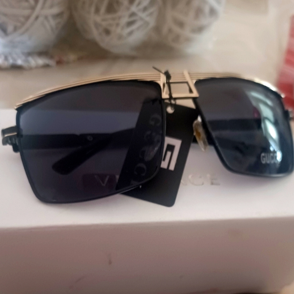 Sunglasses Polarized Beautiful Black/Gold Sunglasses Unisex